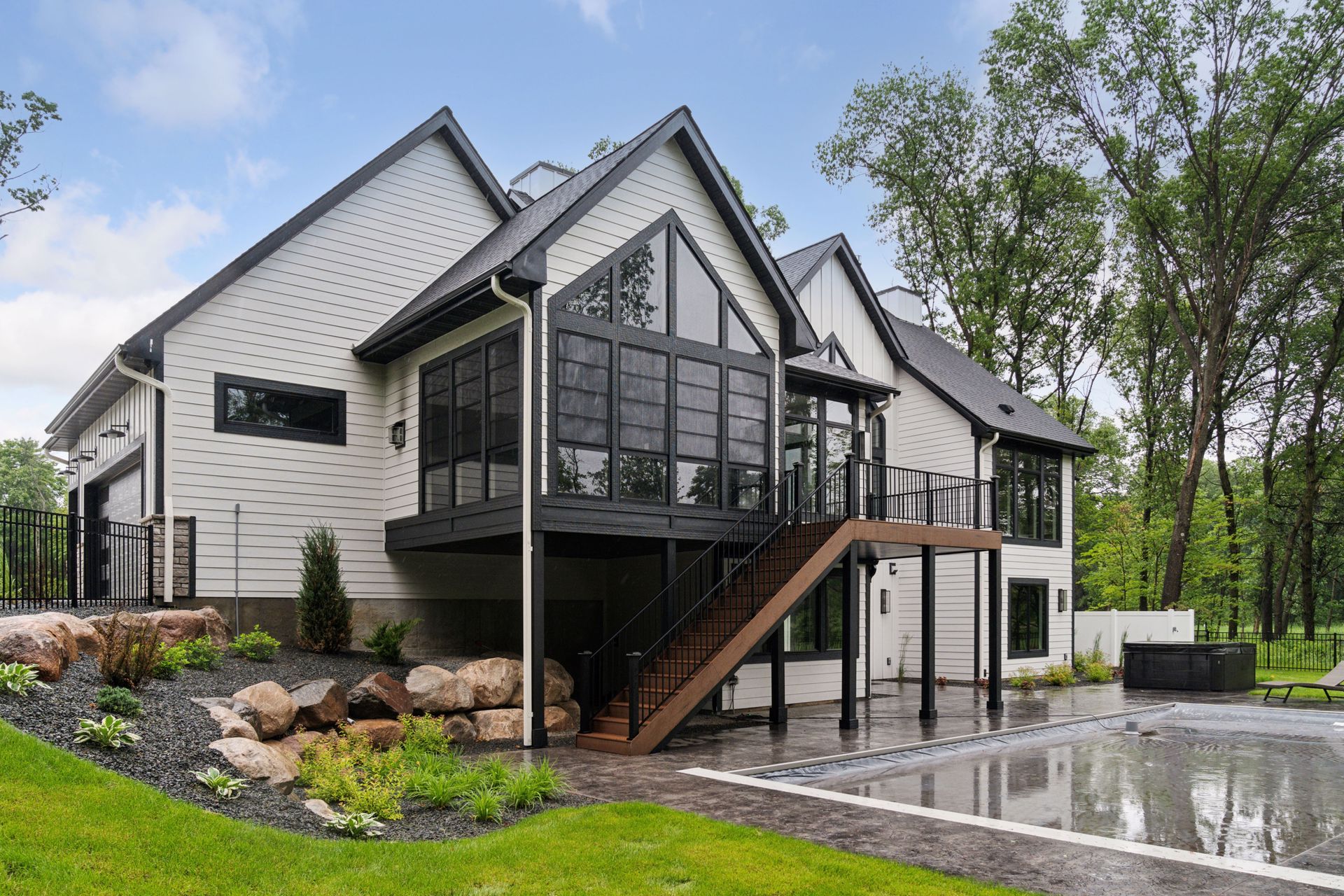 3-season porch exterior